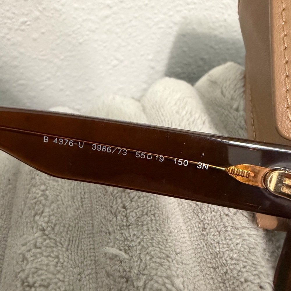 Burberry brown oversized Sunglasses - Picture 4 of 10